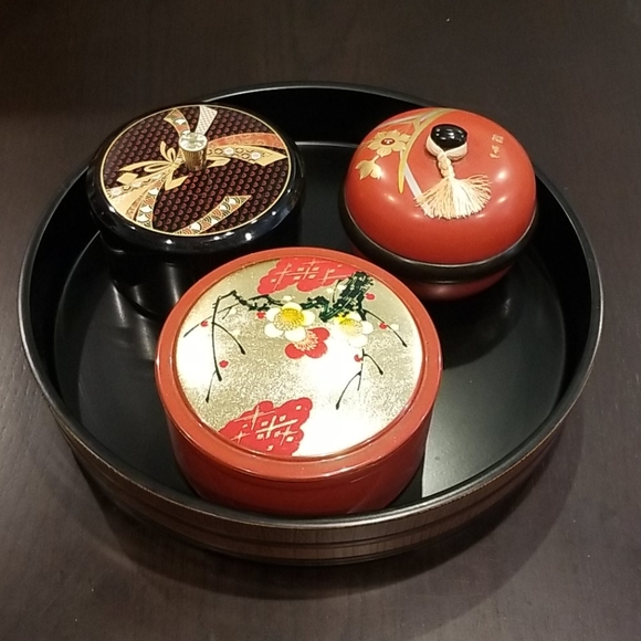 Vintage OMC Japanese Laquerware round tray - Picture 9 of 11